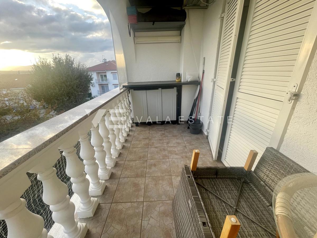 ENOSOBNI APARTMA V BLIŽINI ČUDOVITIH PLAŽ