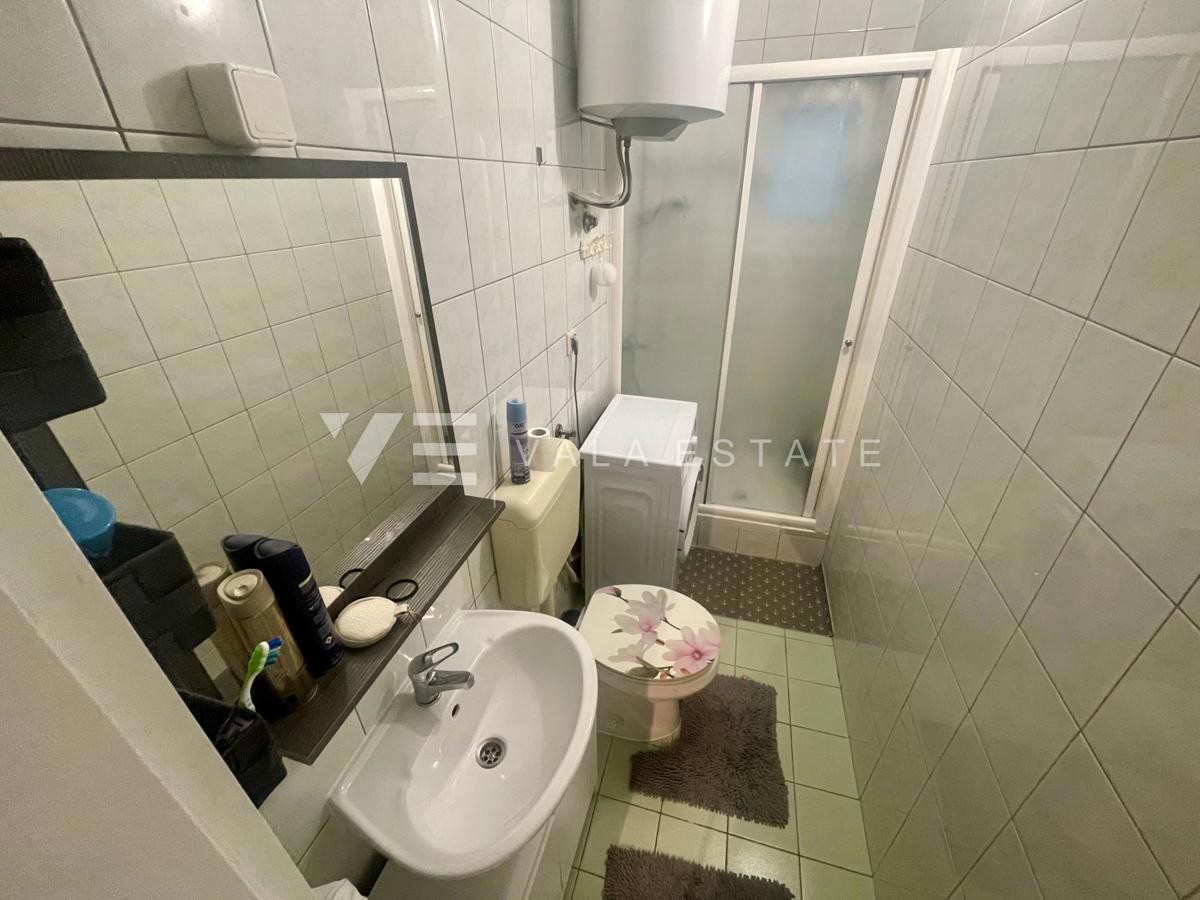 ENOSOBNI APARTMA V BLIŽINI ČUDOVITIH PLAŽ