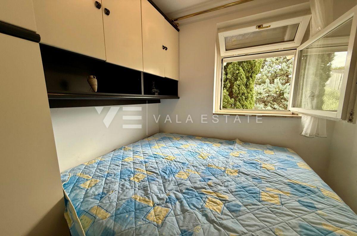 ENOSOBNI APARTMA V BLIŽINI ČUDOVITIH PLAŽ