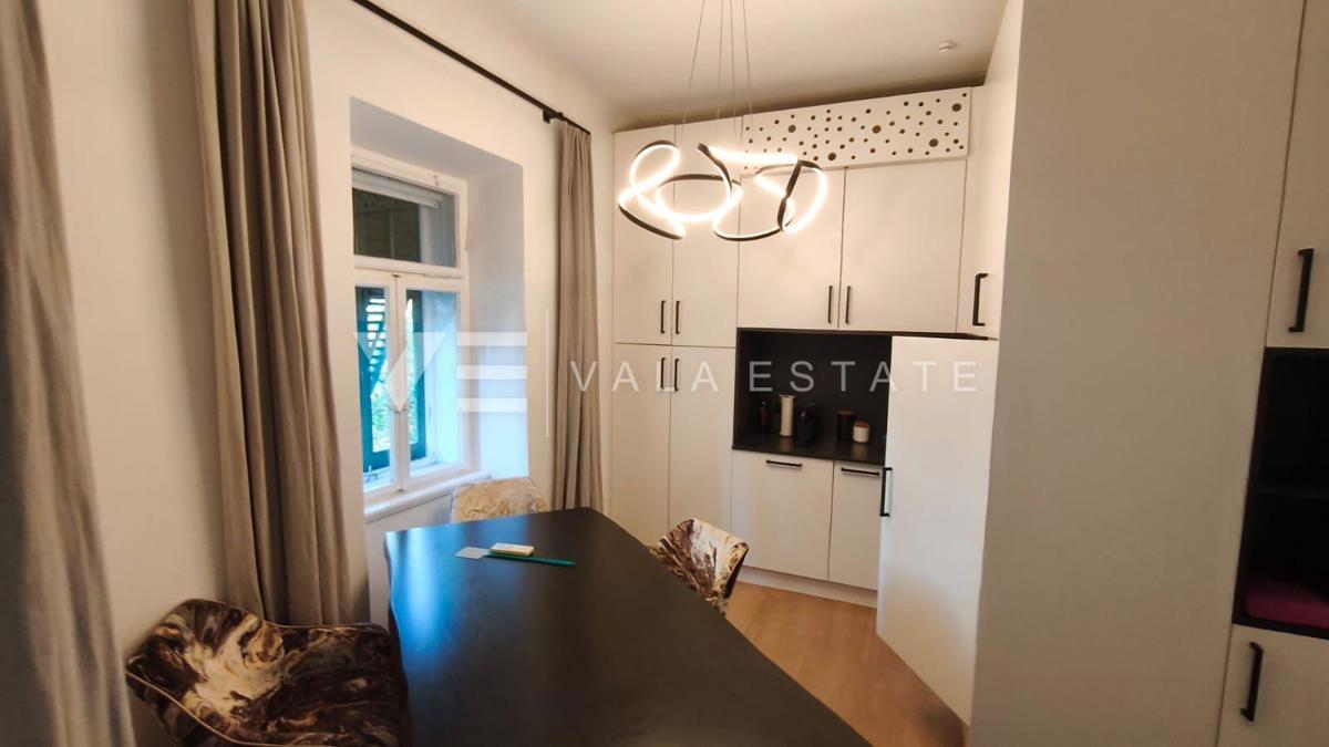 APARTMA V CENTRU MALINSKE, LE 60 M OD PLAŽE