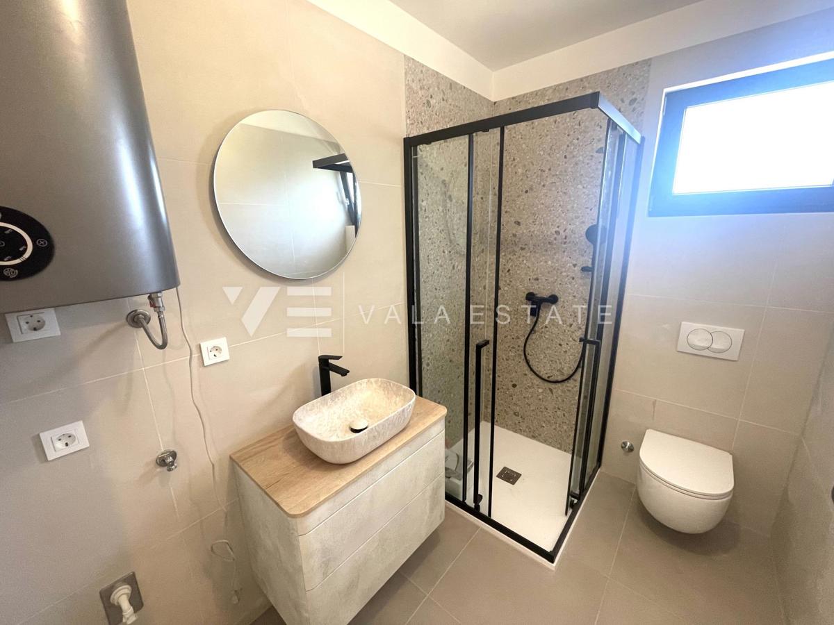 NOVOZGRAJENI APARTMA Z POGLEDOM NA MORJE SAMO 200 M OD PLAŽE