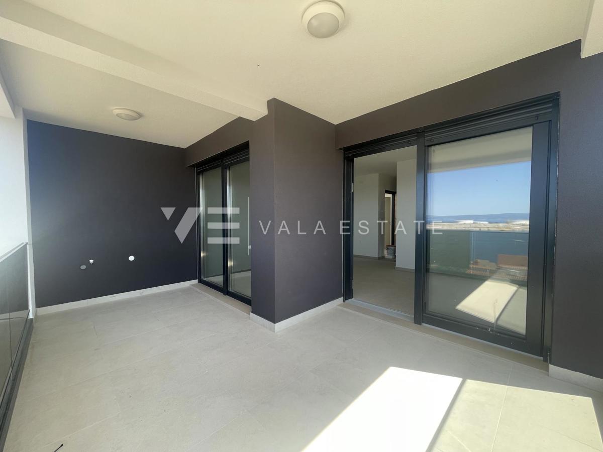 NOVOZGRAJENI APARTMA Z POGLEDOM NA MORJE SAMO 200 M OD PLAŽE