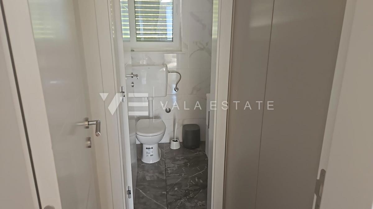 UDOBNI PRITLIČNI APARTMA Z VRTOM NA ODLIČNI LOKACIJI