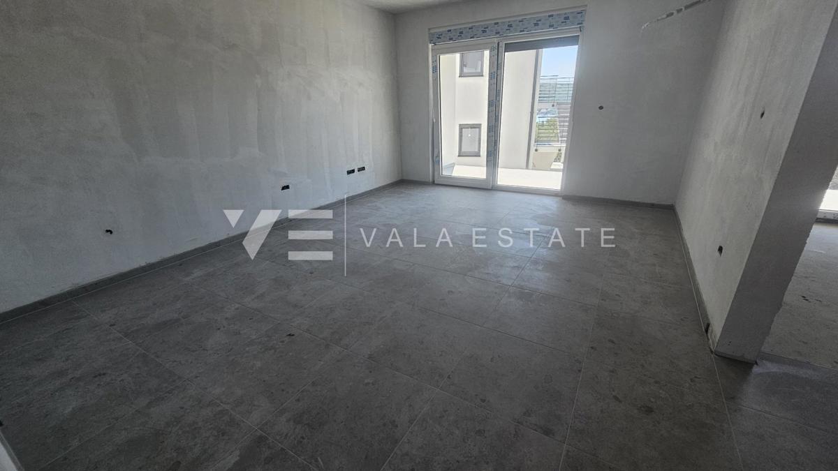 APARTMA NA MIRNI LOKACIJI Z POGLEDOM NA MORJE