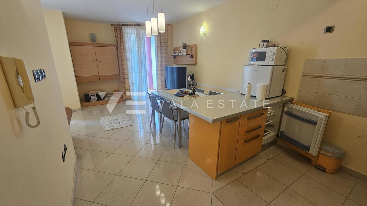 OPREMLJENO STANOVANJE V BLIŽINI MORJA IN ČUDOVITIH PLAŽ