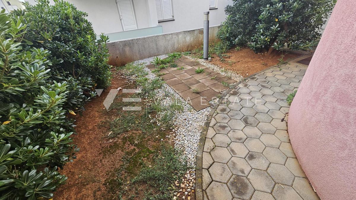 OPREMLJENO STANOVANJE V BLIŽINI MORJA IN ČUDOVITIH PLAŽ