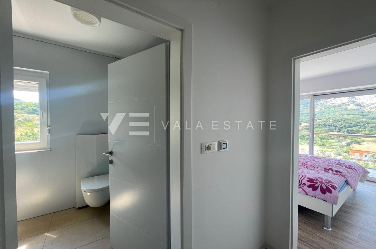 NOVA POL-SAMOSTOJNA HIŠA NA MIRNI LOKACIJI