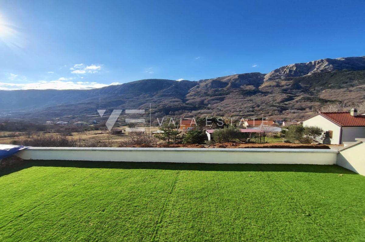 NOVA POL-SAMOSTOJNA HIŠA NA MIRNI LOKACIJI