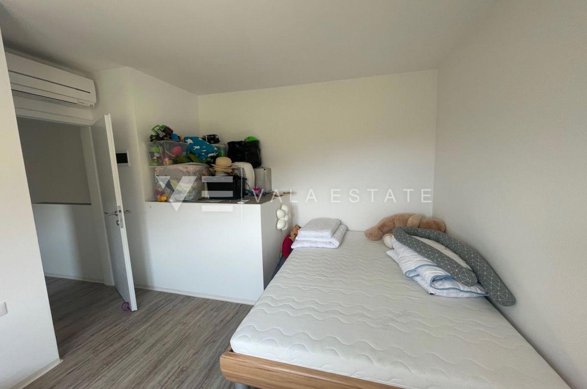 NOVA POL-SAMOSTOJNA HIŠA NA MIRNI LOKACIJI