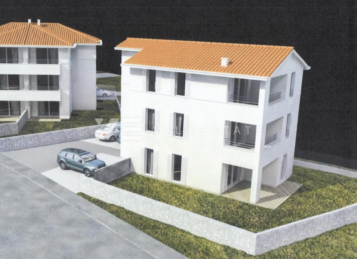 APARTMA V PRVOM NASTROJU S POGLEDOM NA MORJE