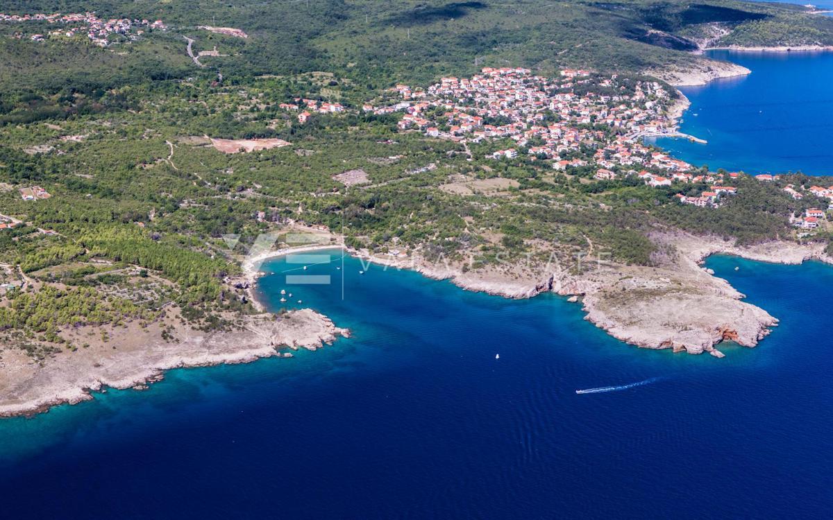 APARTMA V PRVOM NASTROJU S POGLEDOM NA MORJE