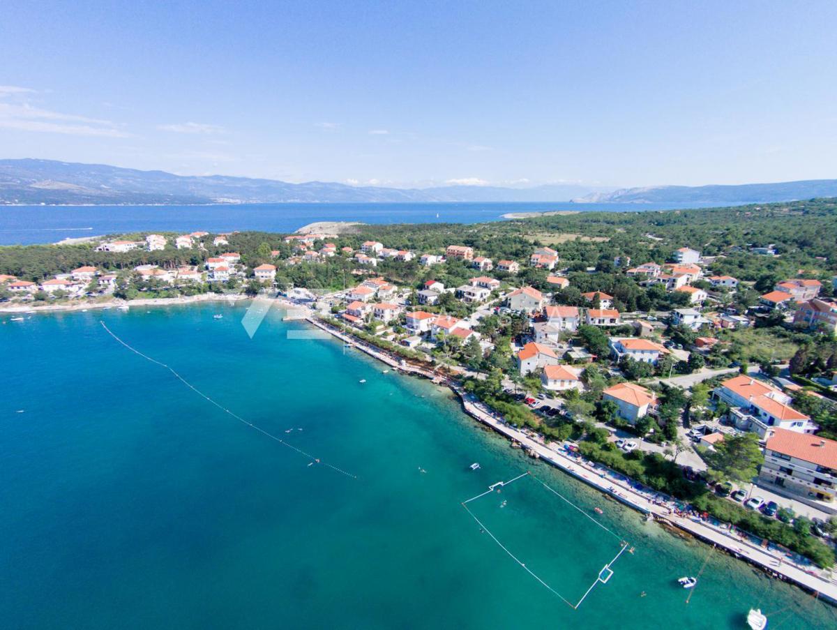 APARTMA V PRVOM NASTROJU S POGLEDOM NA MORJE