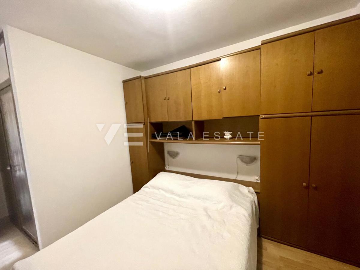 SAMOSTOJNA HIŠA Z VELIKIM VRTOM IN BAZENOM NA ODLIČNI LOKACIJI