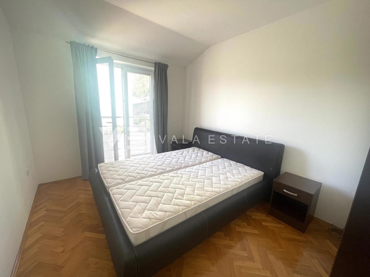 APARTMA Z POGLEDOM NA MORJE V BLIŽINI PLAŽE