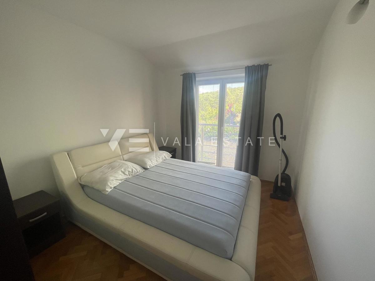 APARTMA Z POGLEDOM NA MORJE V BLIŽINI PLAŽE
