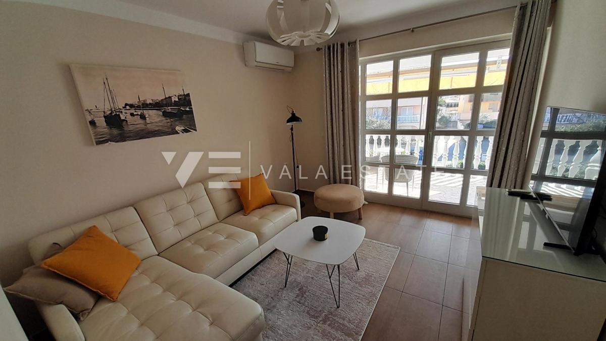 UDOBNI APARTMA NA MIRNI LOKACIJI