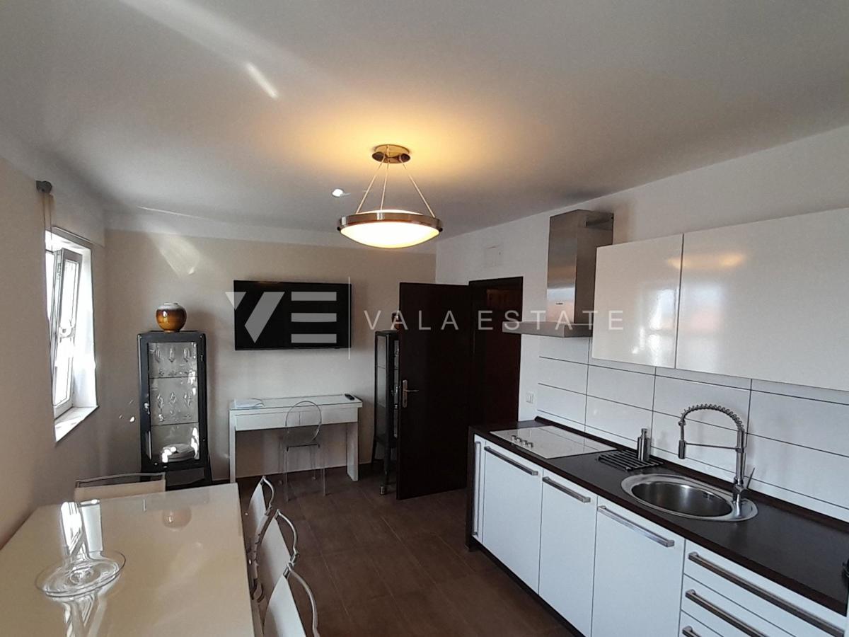 UDOBNI APARTMA NA MIRNI LOKACIJI