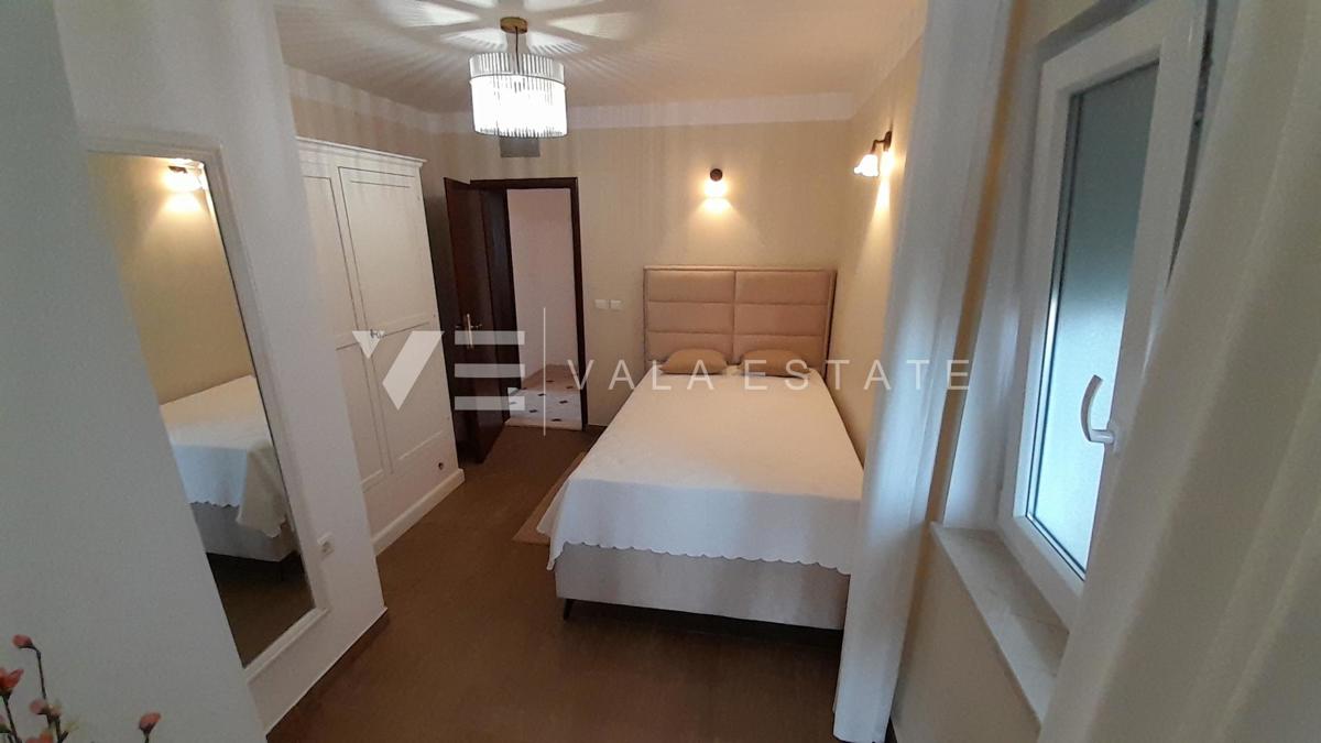UDOBNI APARTMA NA MIRNI LOKACIJI