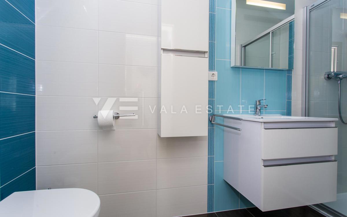 ENOSOBNI APARTMA V BLIŽINI PLAŽE