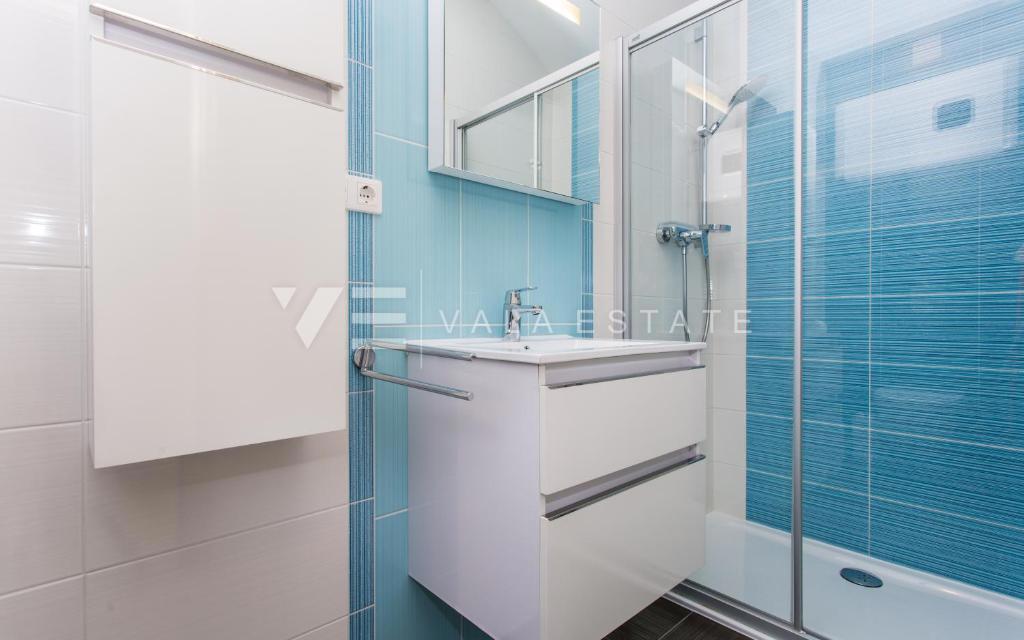 ENOSOBNI APARTMA V BLIŽINI PLAŽE