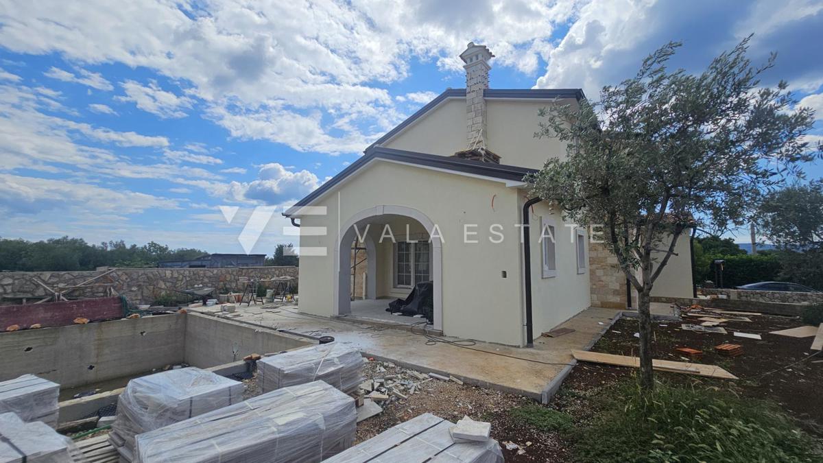 NOVA MEDITERANSKA VILA Z BAZENOM IN POGLEDOM NA MORJE