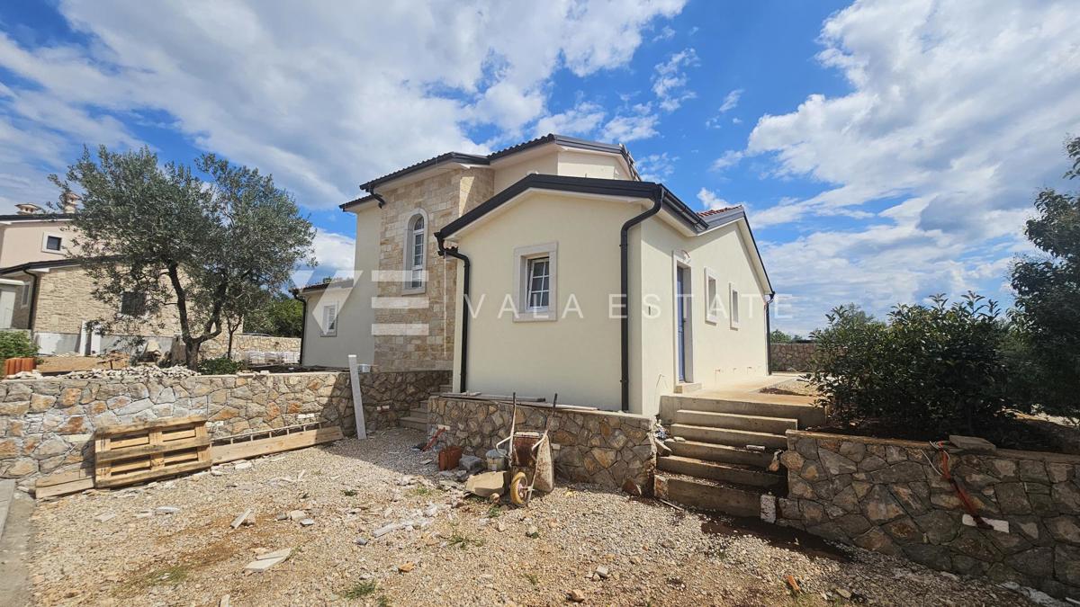 NOVA MEDITERANSKA VILA Z BAZENOM IN POGLEDOM NA MORJE