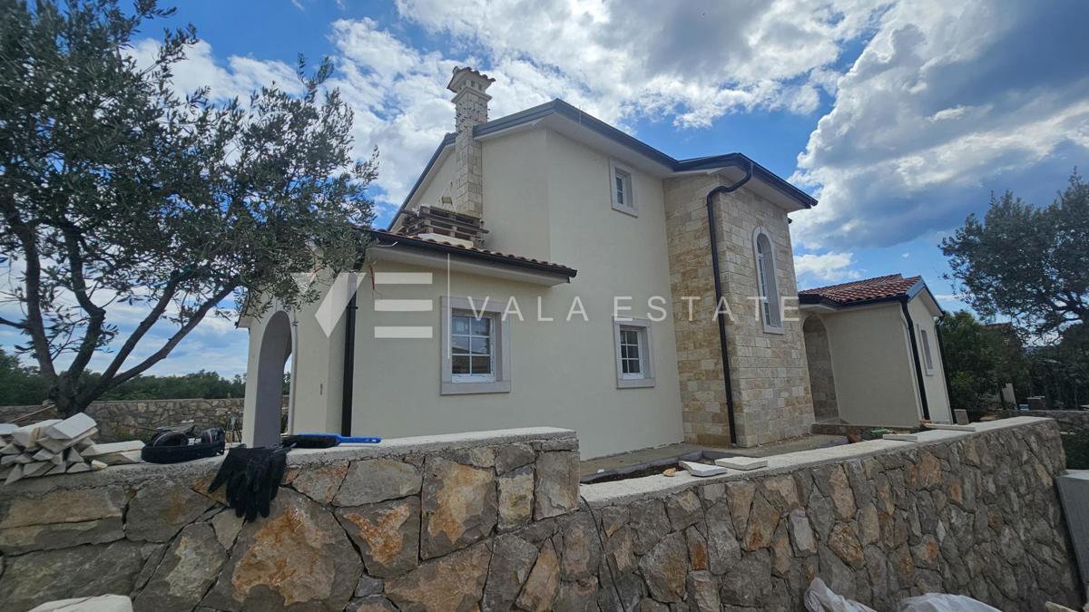 NOVA MEDITERANSKA VILA Z BAZENOM IN POGLEDOM NA MORJE