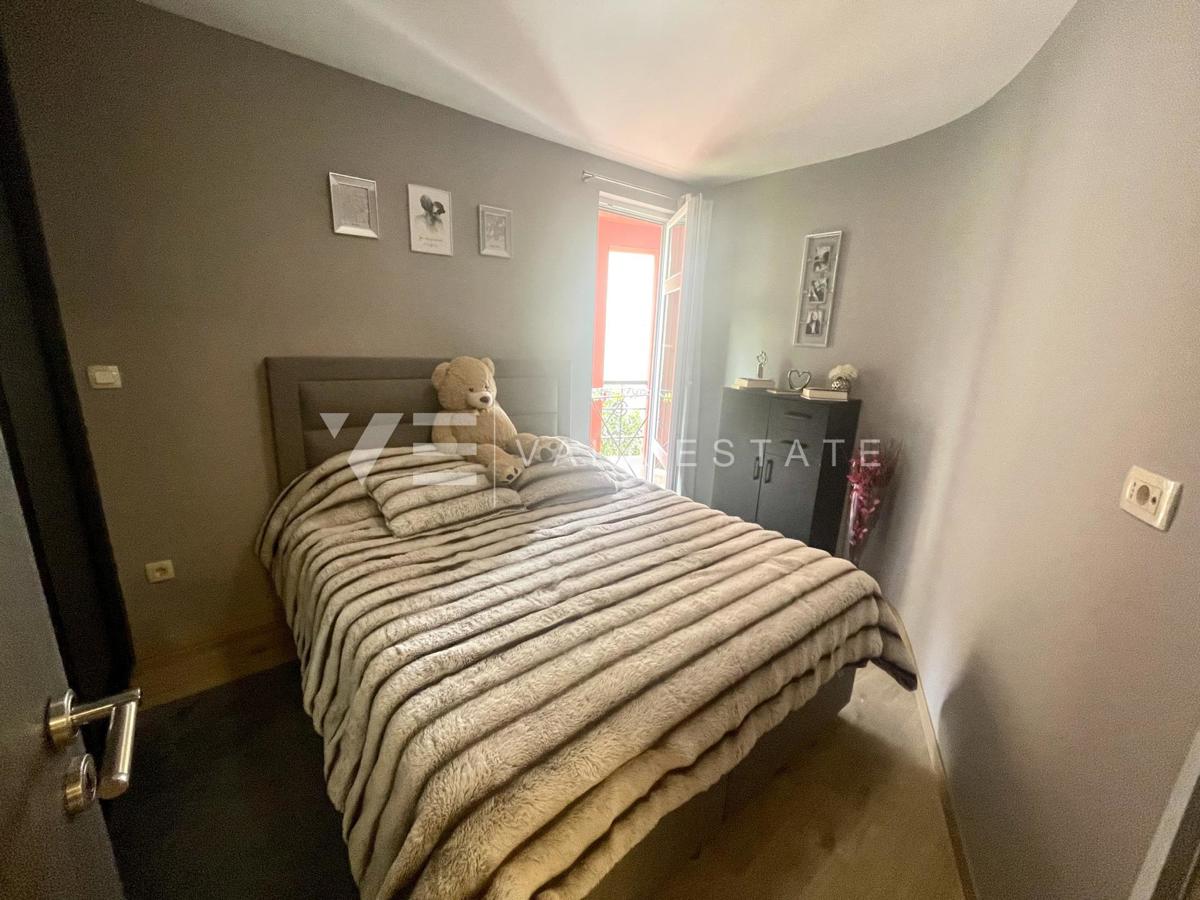 OPREMLJENI APARTMA V BLIŽINI MORJA IN CENTRA