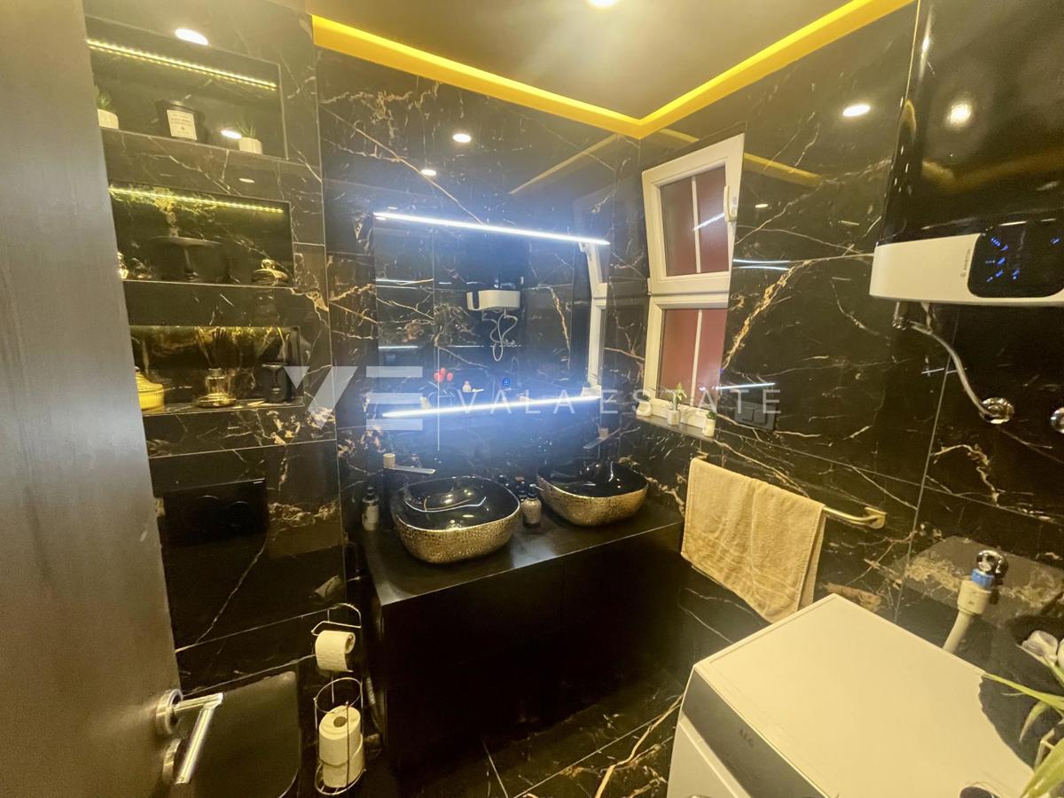 OPREMLJENI APARTMA V BLIŽINI MORJA IN CENTRA