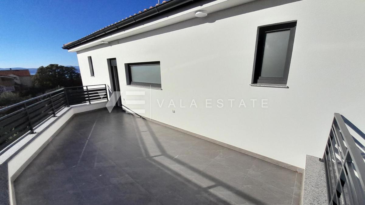 NOVA SAMOSTOJNA HIŠA Z BAZENOM IN POGLEDOM NA MORJE