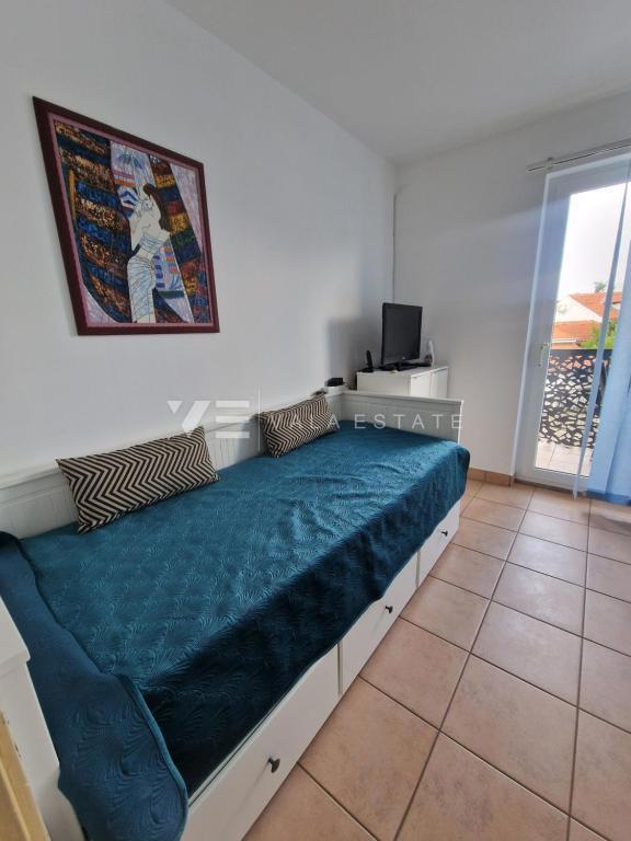 ENOSOBNI APARTMA V BLIŽINI ČUDOVITIH PLAŽ