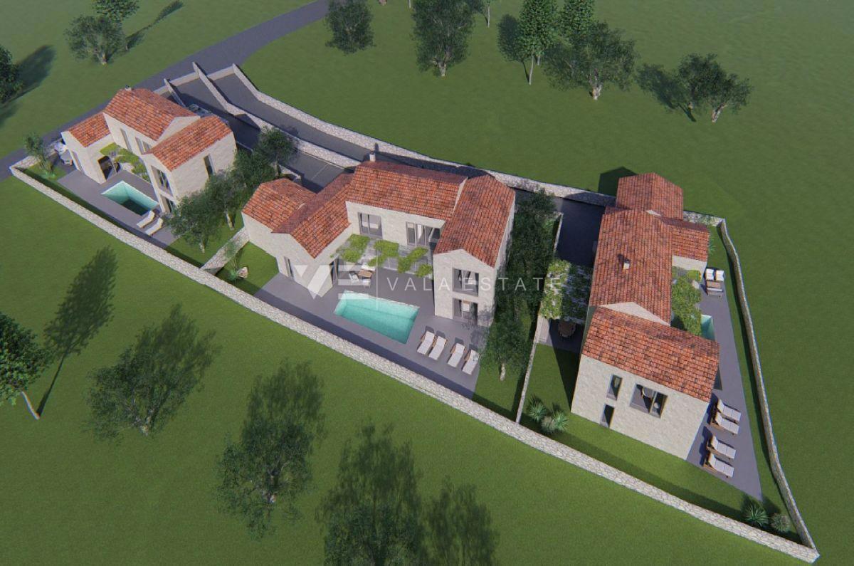 ZAZIDLJIVO ZEMLJIŠČE S PROJEKTNO DOKUMENTACIJO NA MIRNI PODEŽELSKI LOKACIJI