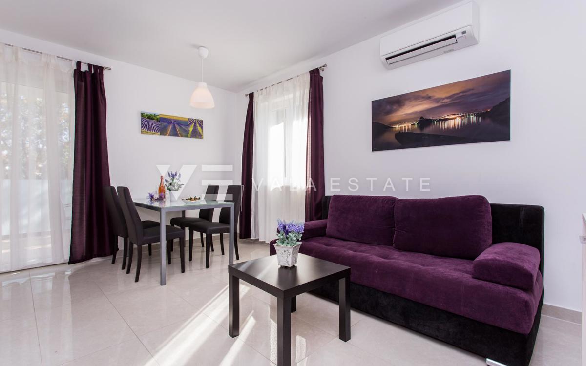 ATRAKTIVNI APARTMA NA ODLIČNI LOKACIJI