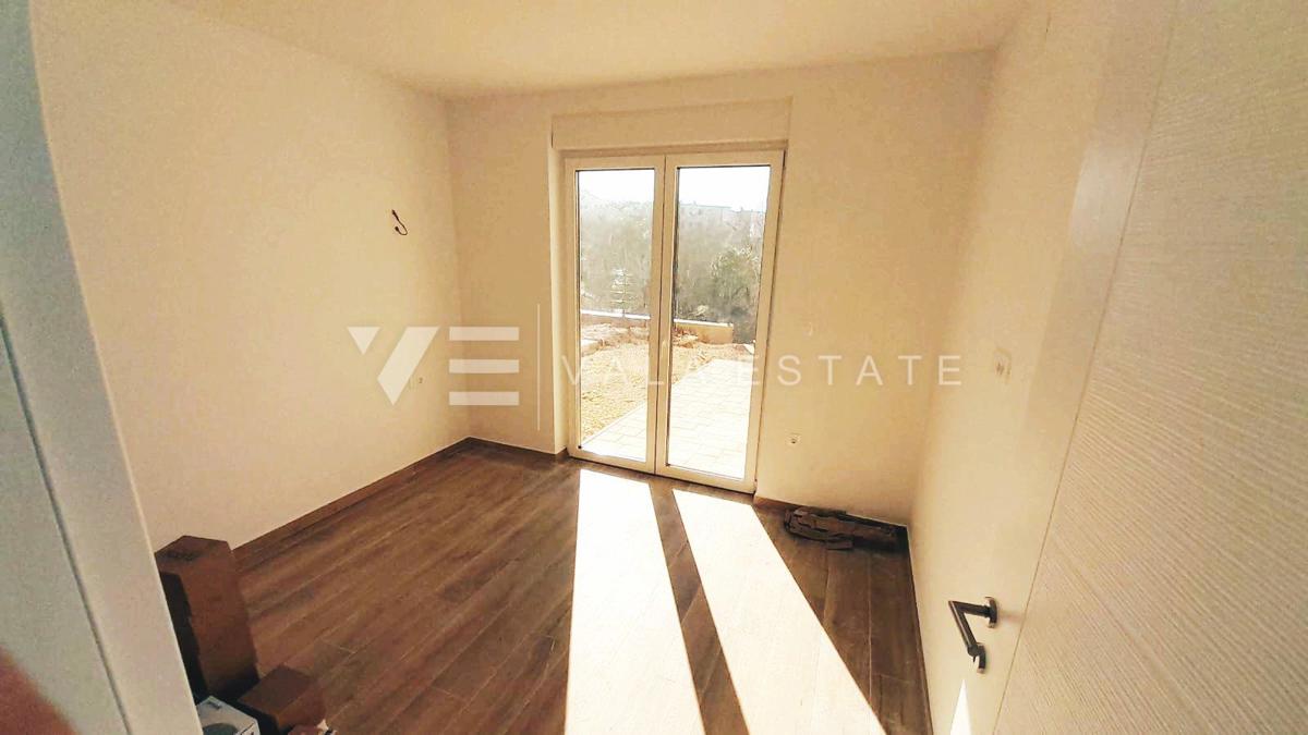 APARTMA V PRITLIČJU NOVOGRADNJE S POGLEDOM NA MORJE