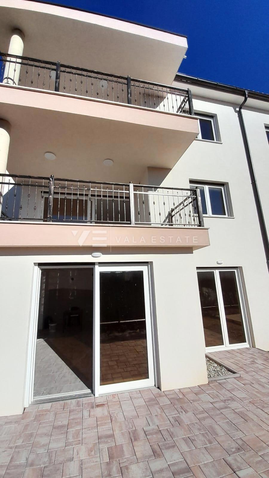 APARTMA V PRITLIČJU NOVOGRADNJE S POGLEDOM NA MORJE