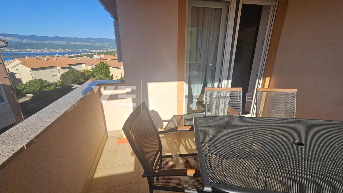 APARTMA Z POGLEDOM NA MORJE NA MIRNI LOKACIJI