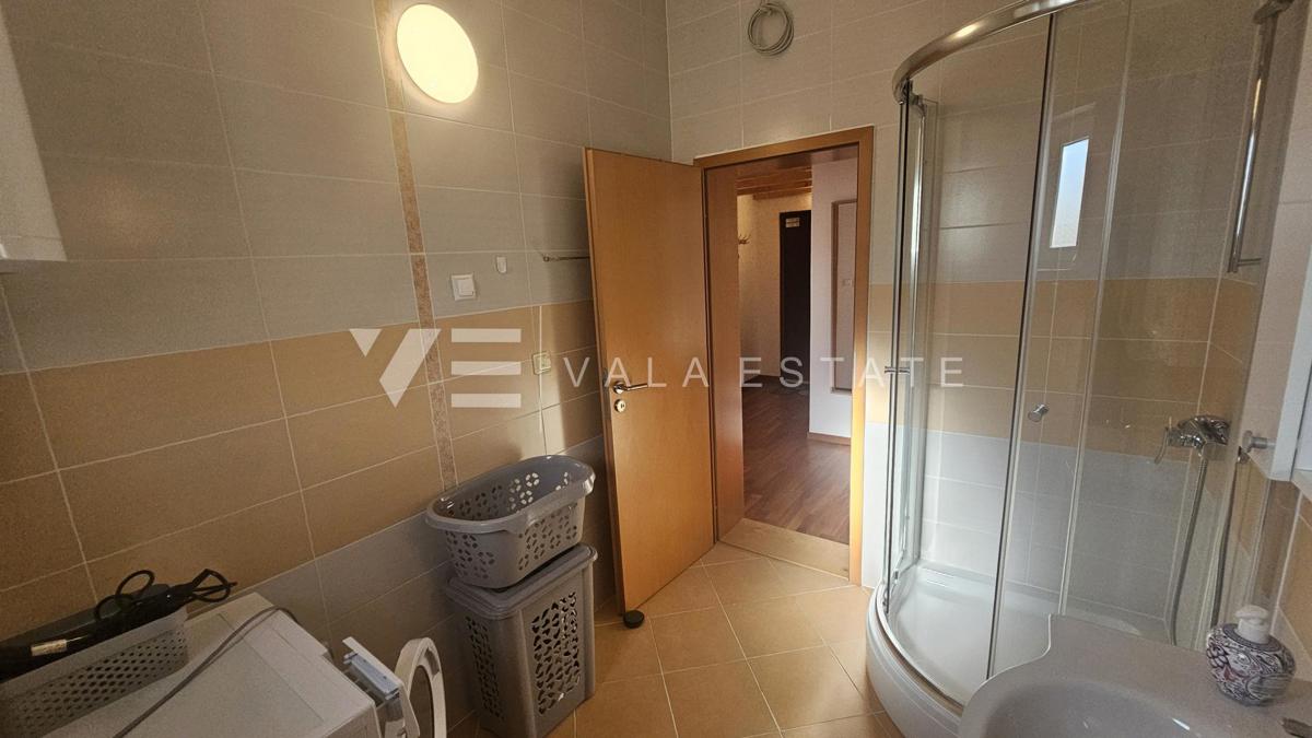 APARTMA Z POGLEDOM NA MORJE NA MIRNI LOKACIJI