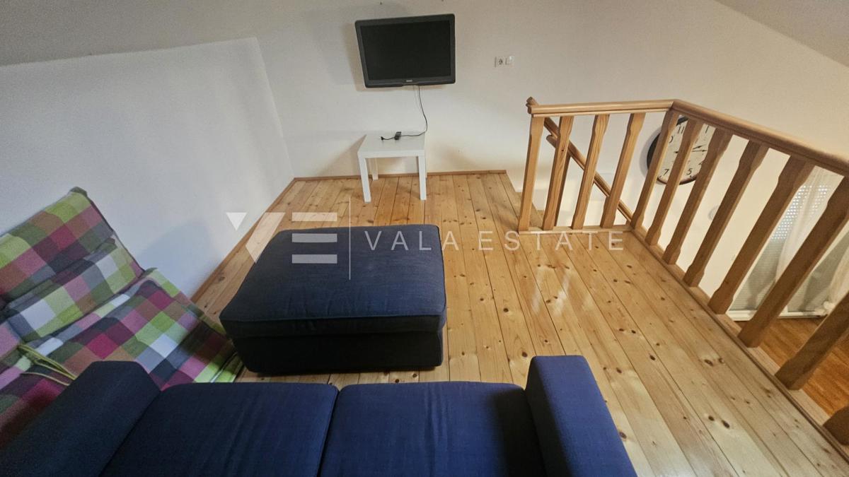 APARTMA Z POGLEDOM NA MORJE NA MIRNI LOKACIJI