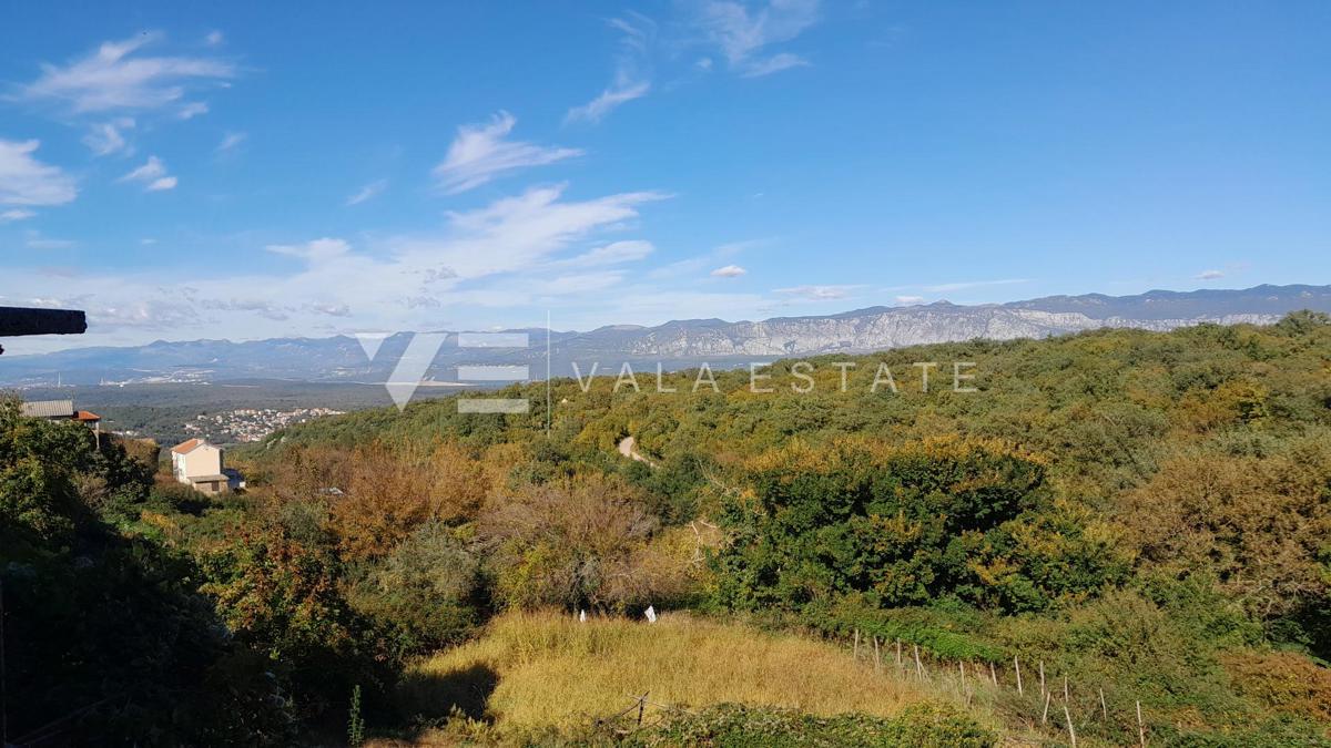 STARODOBNA STAVBA ZA OBNOVO Z VELIKIM POTENCIALOM