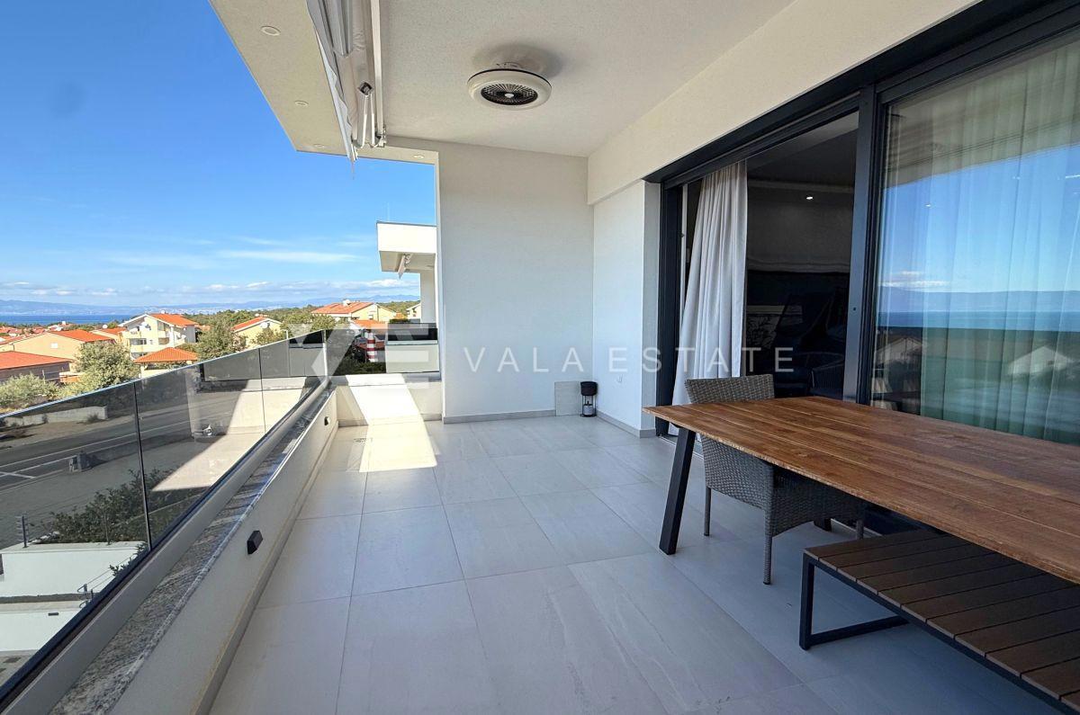 MODERNI APARTMA Z POGLEDOM NA MORJE V BLIŽINI PLAŽE