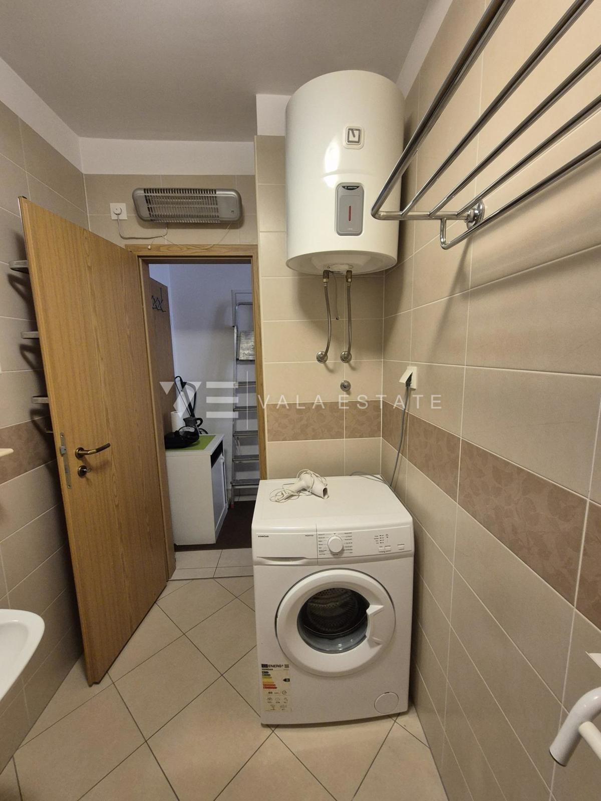 PRITLIČNI APARTMA Z VRTOM NA ODLIČNI LOKACIJI