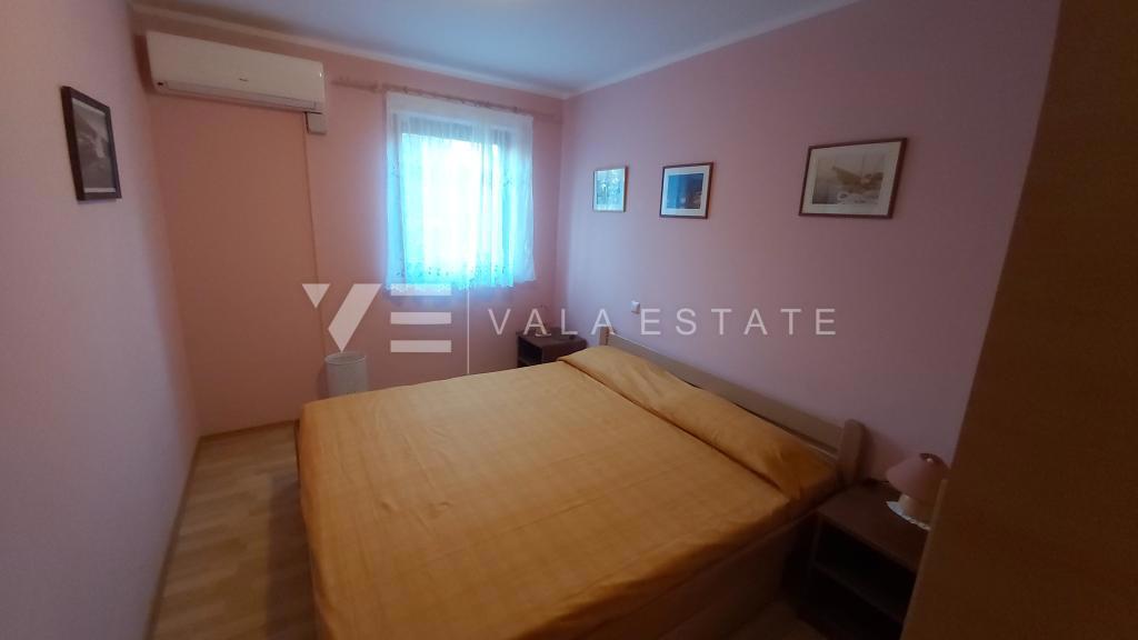 PRITLIČNI APARTMA Z VRTOM NA ATRAKTIVNI LOKACIJI