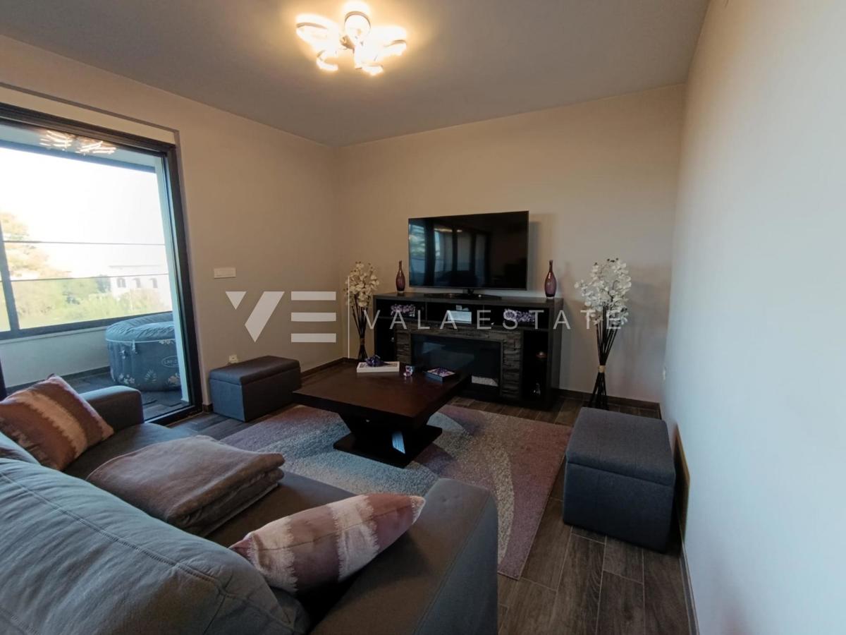 DVOSOBNI APARTMA V BLIŽINI MORJA IN CENTRA