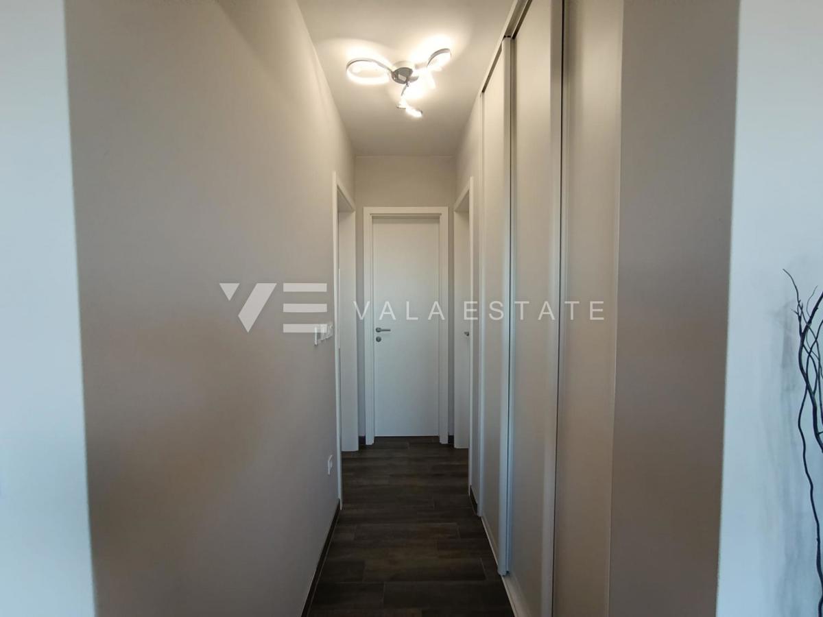 DVOSOBNI APARTMA V BLIŽINI MORJA IN CENTRA