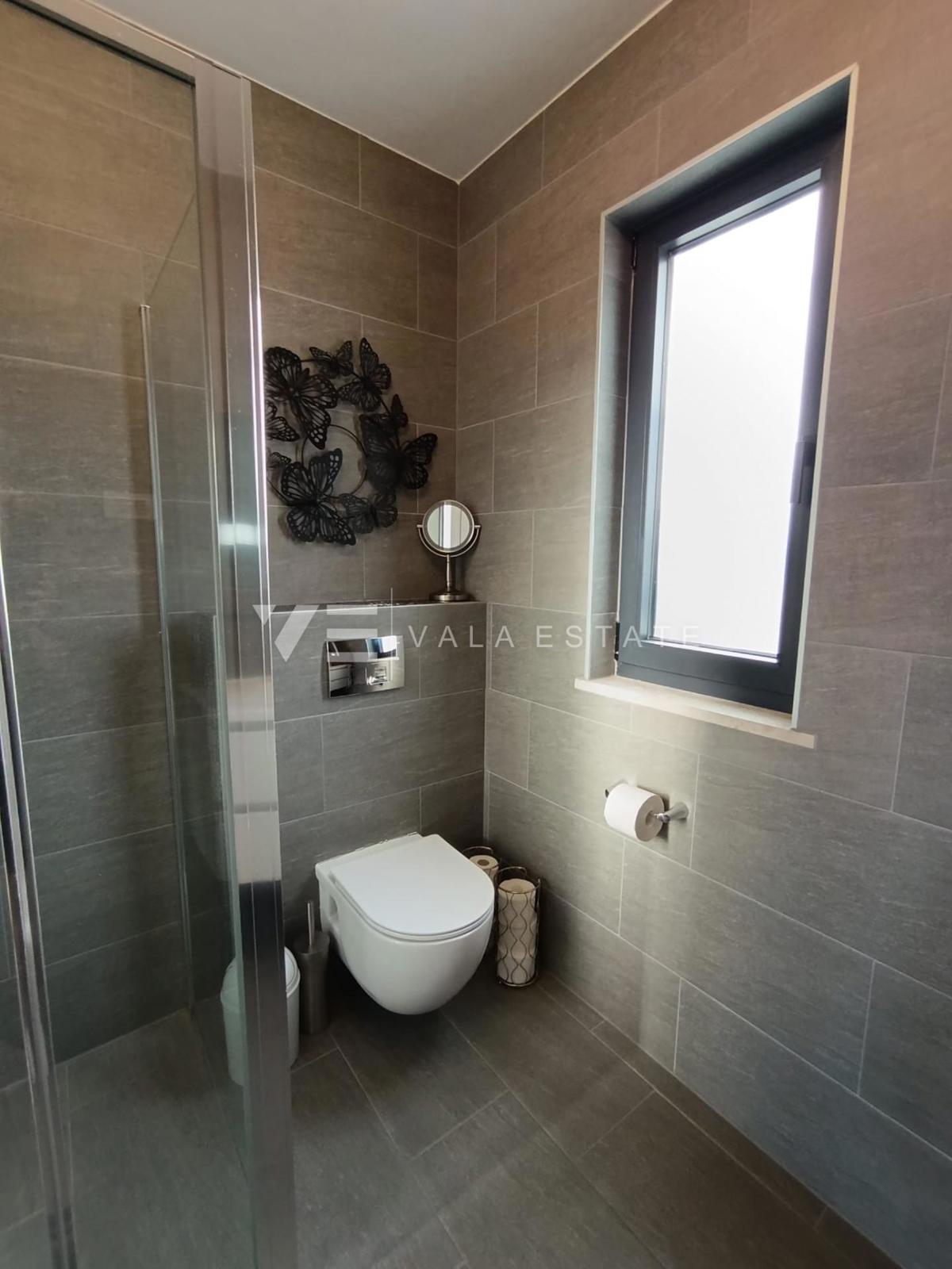 DVOSOBNI APARTMA V BLIŽINI MORJA IN CENTRA