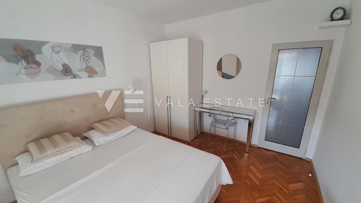 PRITLIČNI APARTMA Z VRTOM NA MIRNI LOKACIJI