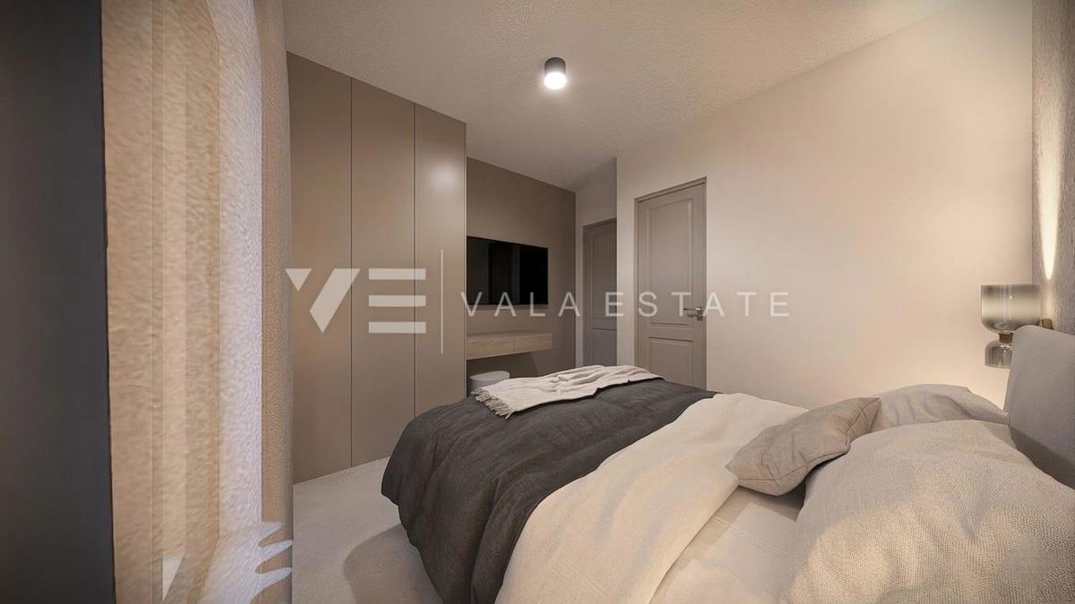 MODERNA DVOJNA HIŠA Z BAZENOM IN POGLEDOM NA MORJE