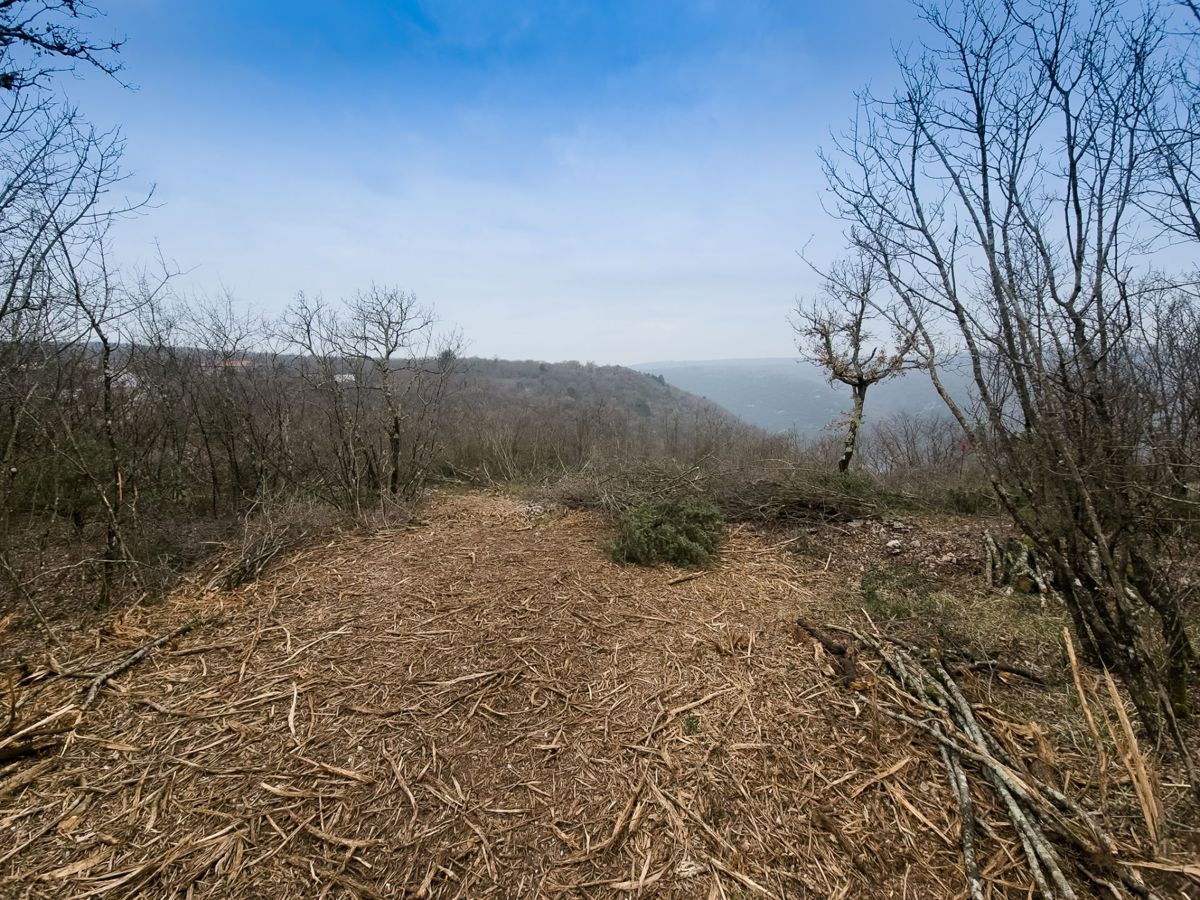 Zemljišče Labin, 1.700m2