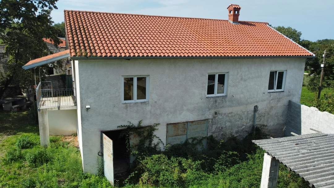 Hiša Žminj, 300m2