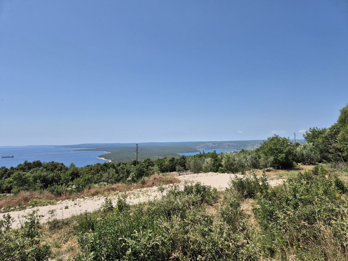 Zemljišče Labin, 650m2